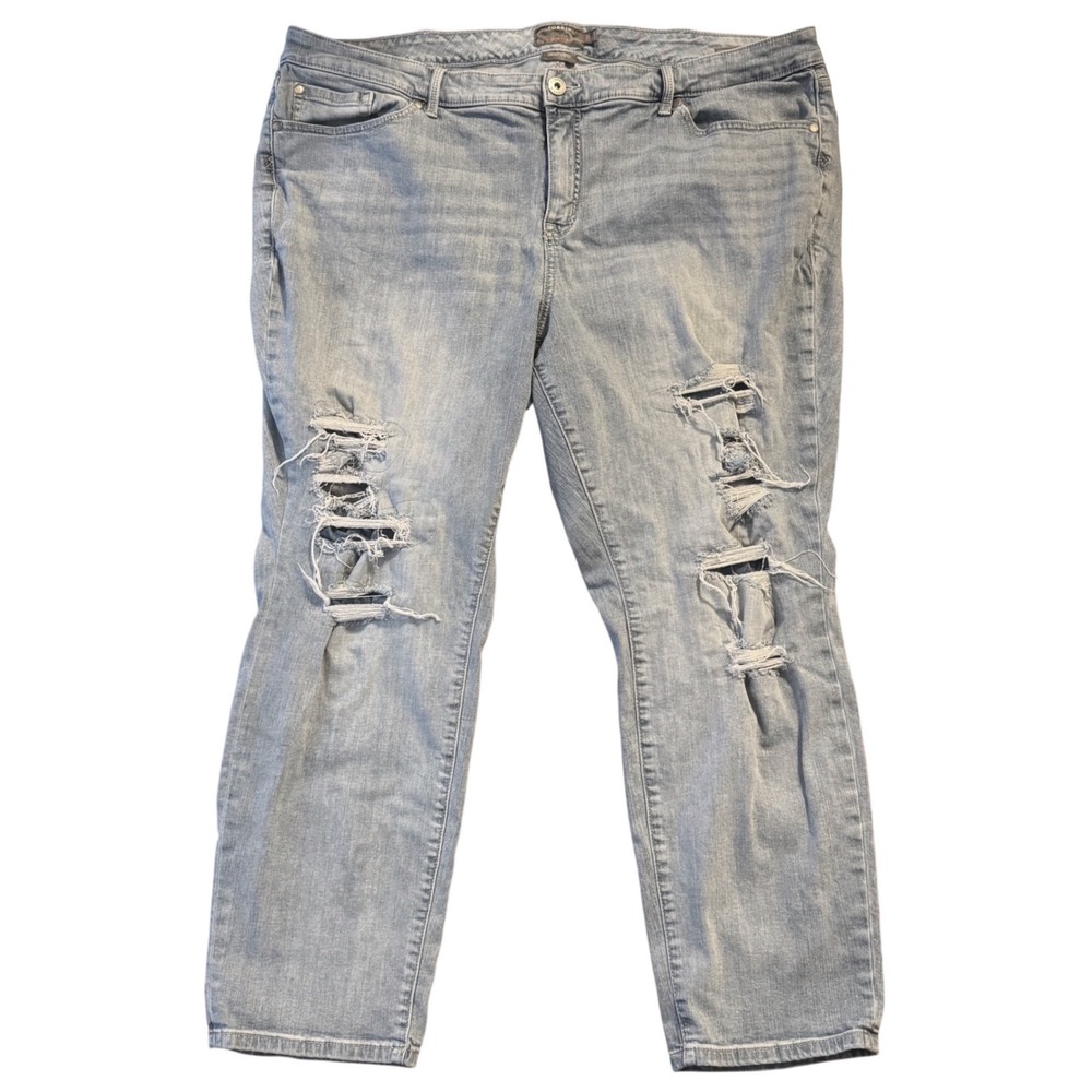 Torrid Boyfriend Straight Jeans Light Wash Distressed Vintage Stretch Size 24